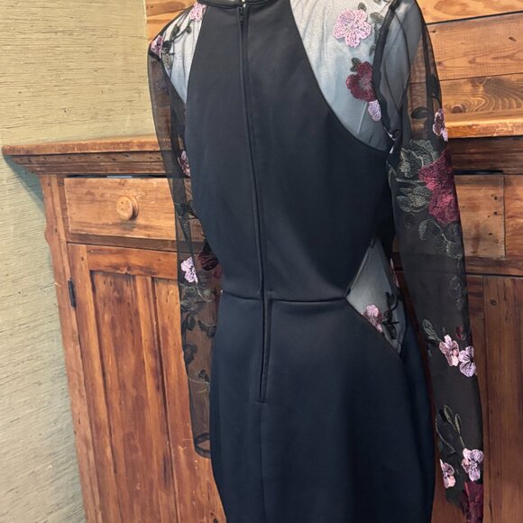 Sexy Black Dress - Picture 2 of 8